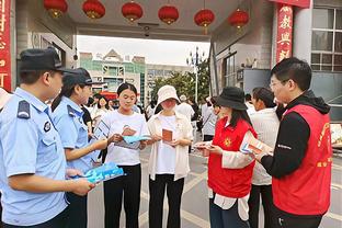 费拉拉：国米是意甲冠军热门，那不勒斯今年拿到前四就行了